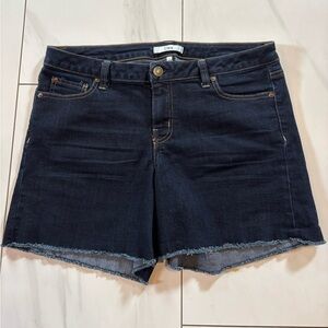 3/$30 DEX dark wash soft denim shorts size 32